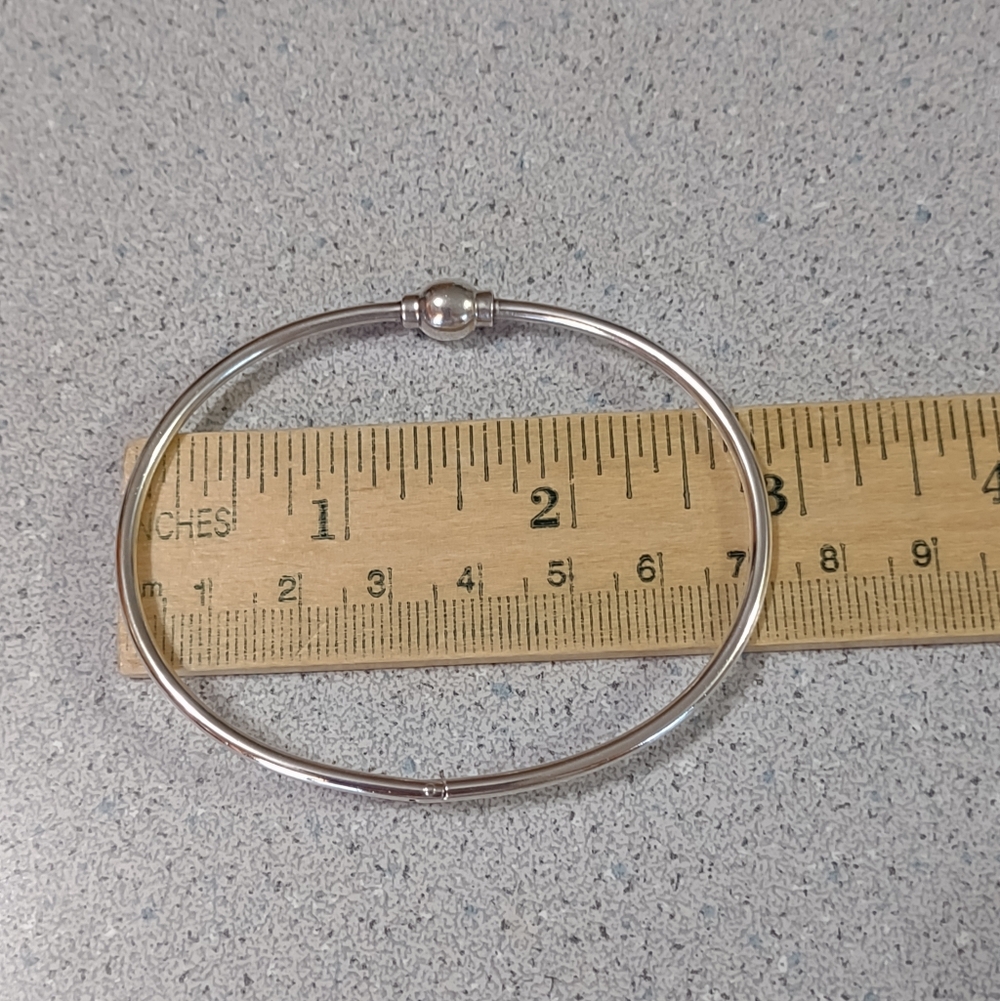 Firm Final price!*Hinged Ball Bracelet - Picture 2 of 4